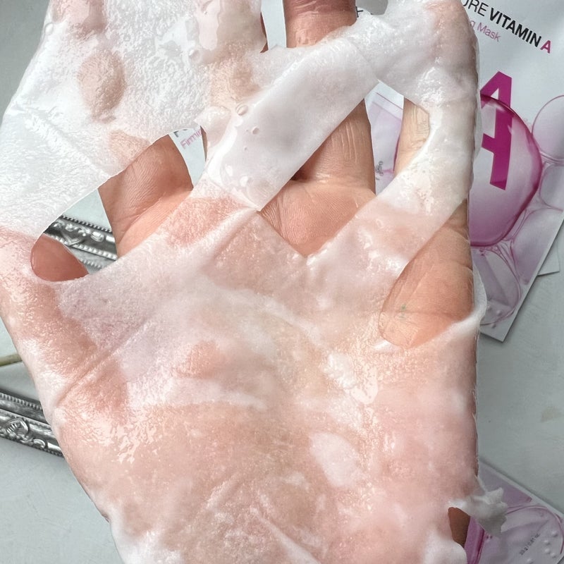 ミスクレオ on LIPS 「フェイスマスク選びで私が1番気をつけているのがシート素材です。..」(5枚目)