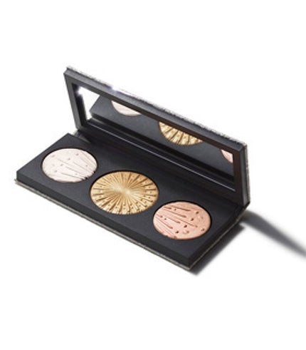 フラッシング アイス エクストラ ディメンション スキンフィニッシュ トリオ ライト / M・A・C