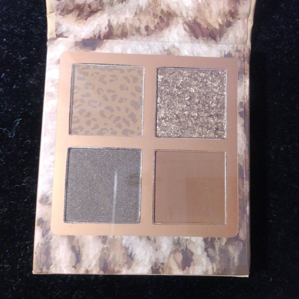 Venus Marble アイシャドウキャットシリーズ/Venus Marble/アイシャドウパレットを使ったクチコミ（2枚目）