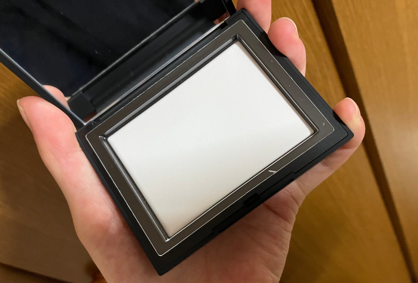 ライトリフレクティングセッティングパウダー プレスト N/NARS/プレストパウダーを使ったクチコミ(2枚目)