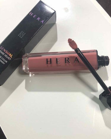 韓国行ったらぜひ買ってほしい！
#HERA の#sensual intense velvet #410 の#Girl’s mauve ってやつです💕
BLACKPINKのジェニーがモデルをやってまする😊