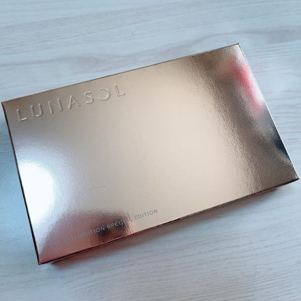 アイカラーレーション スペシャルエディション/LUNASOL/アイシャドウパレットを使ったクチコミ(7枚目)