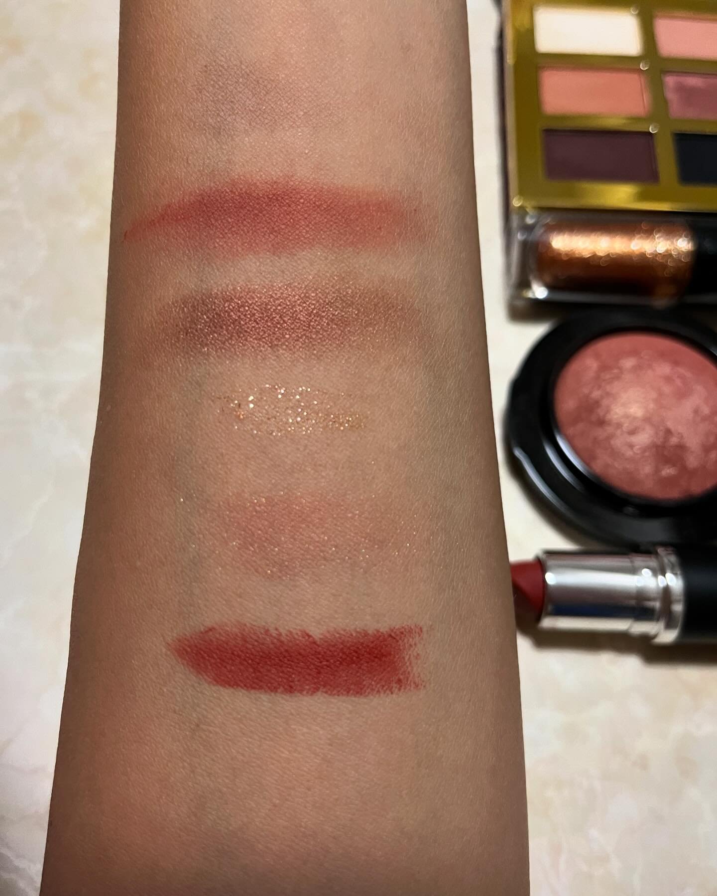 スモール アイシャドウ/M・A・C/単色アイシャドウを使ったクチコミ（2枚目）