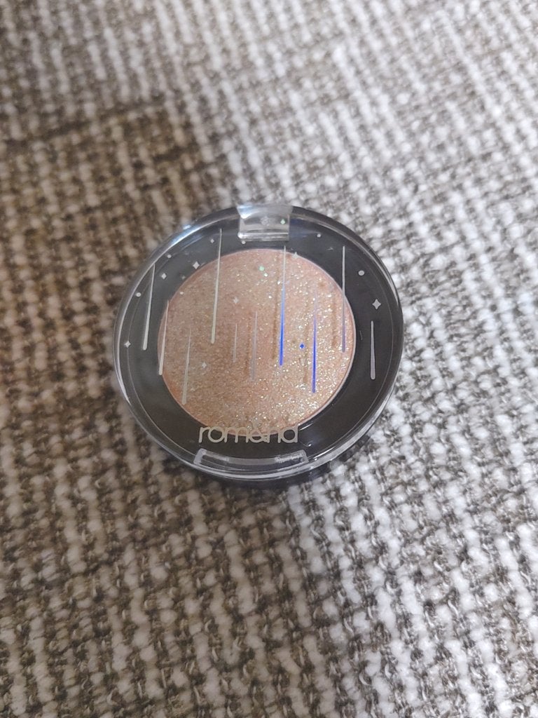 グリッター シャドウ カラー/rom&nd/グリッターを使ったクチコミ(1枚目)