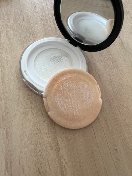 ミラー付きパウダーケース/DAISO/その他化粧小物を使ったクチコミ(2枚目)