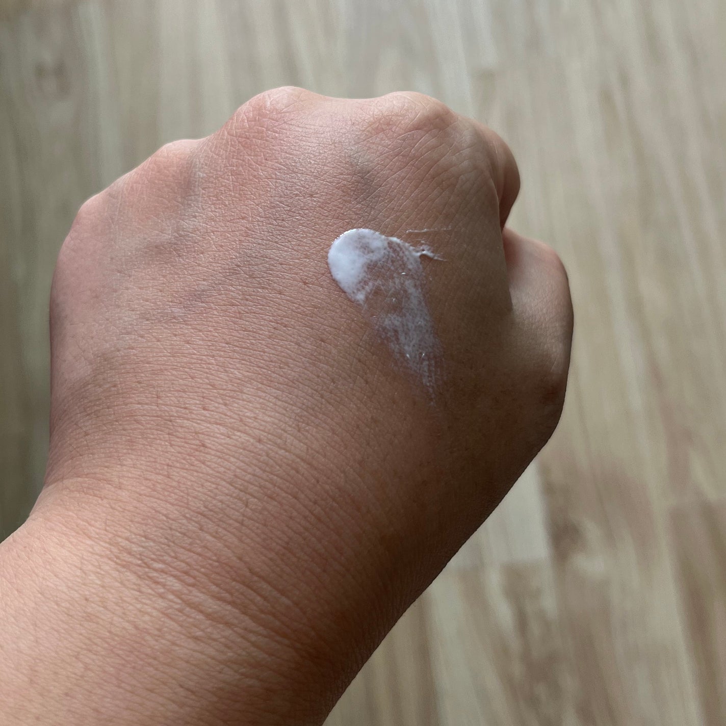 ヒアルーシカ ウォーターフィット サンセラム/SKIN1004/日焼け止めローションを使ったクチコミ(2枚目)