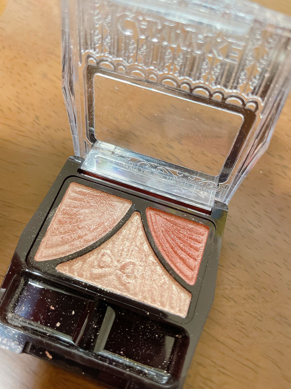 ジューシーピュアアイズ/キャンメイク/アイシャドウパレットを使ったクチコミ(1枚目)