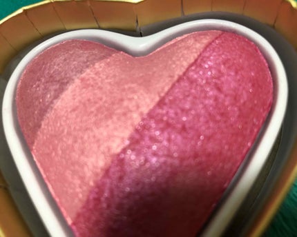 ブラッシング ハート/MAKEUP REVOLUTION/パウダーチークを使ったクチコミ(2枚目)