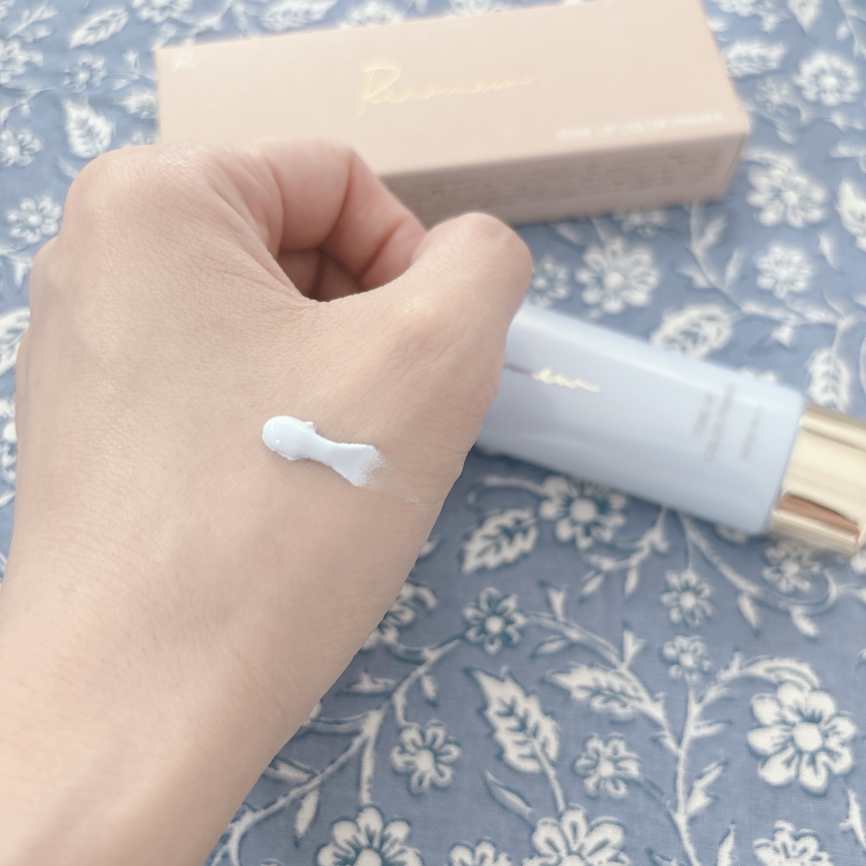 トーンアップカラープライマー  シルクブルー/Ririmew/化粧下地を使ったクチコミ（3枚目）