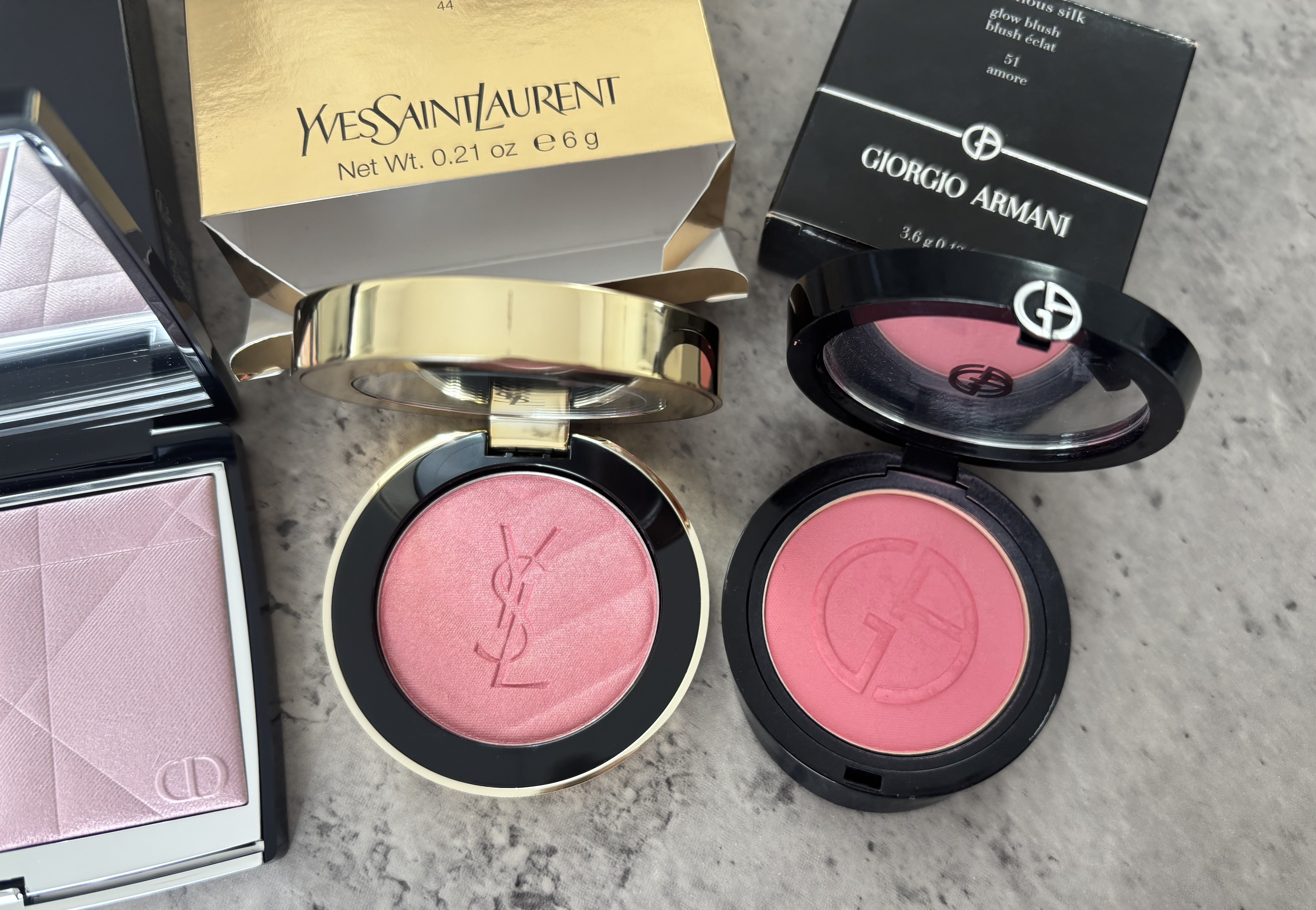 ルミナス シルク グロー ブラッシュ #51 アモーレ/ジョルジオ アルマーニ ビューティ/パウダーチークを使ったクチコミ（2枚目）