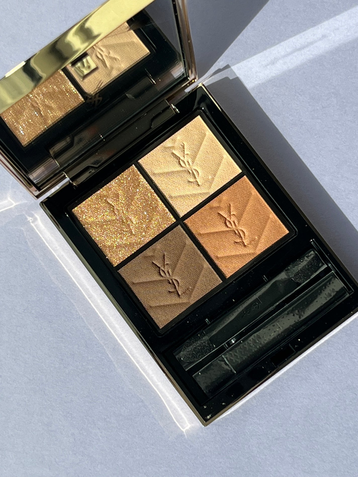 クチュール ミニ クラッチ/YVES SAINT LAURENT BEAUTE/アイシャドウパレットを使ったクチコミ(2枚目)