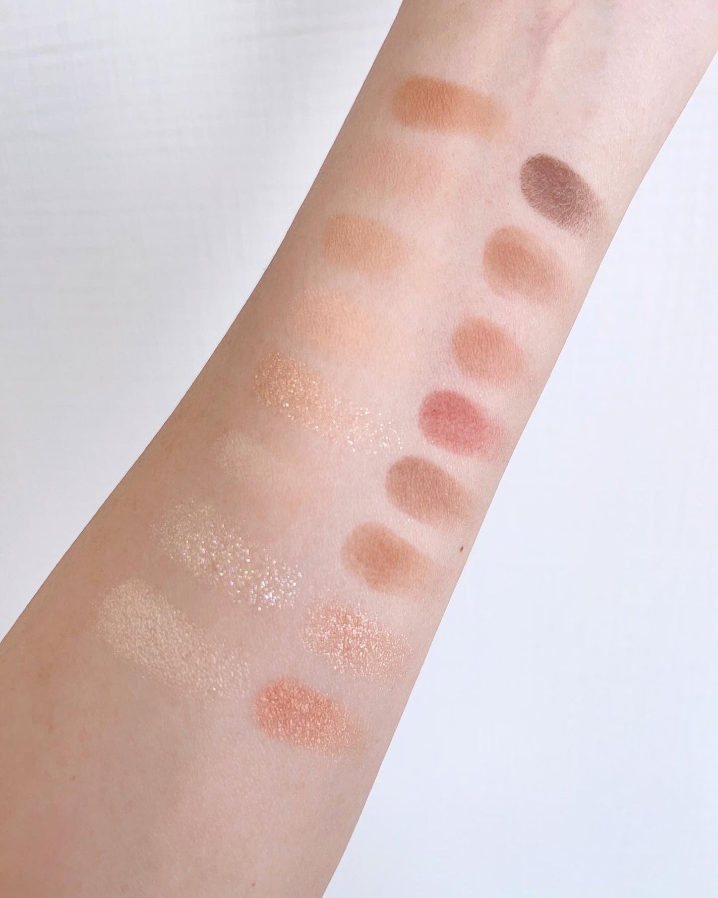 ソフトブラーリングアイパレット/wakemake/アイシャドウパレットを使ったクチコミ(5枚目)