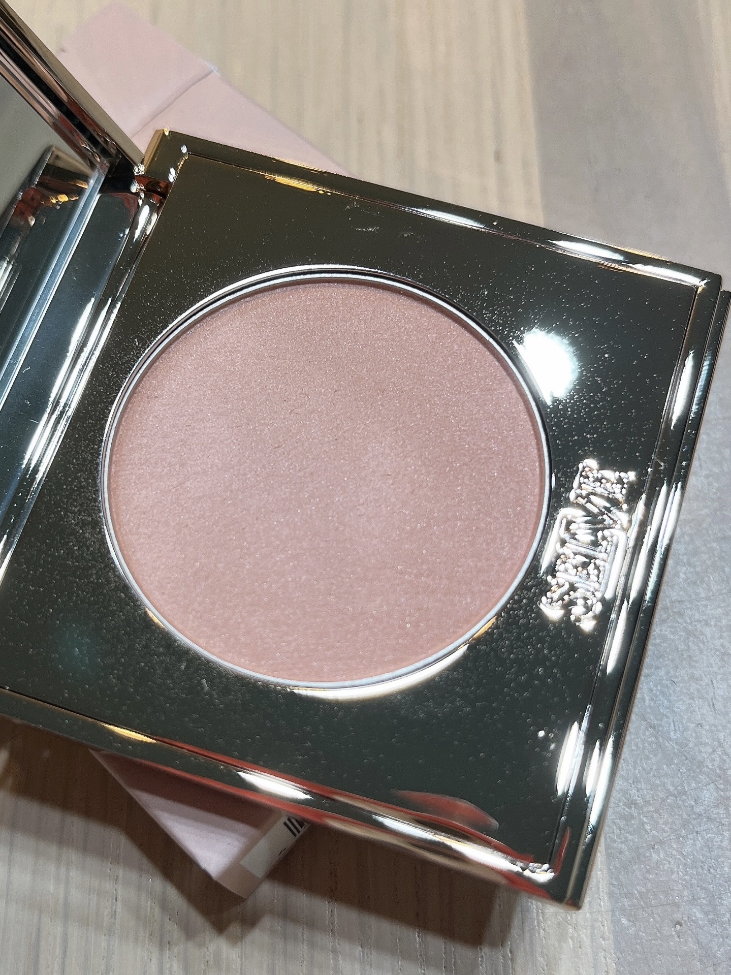 フォギーヴェールブラッシャー/SELVE/パウダーチークを使ったクチコミ（2枚目）