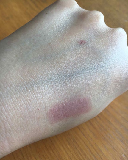 かがみ イエベ春 on LIPS 「MPジェムリップクレヨン02ローズドラジェ💄くすみローズでとて..」(2枚目)