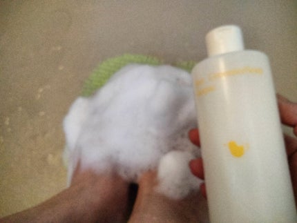 mcgroupakiko on LIPS 「サンダルが似合う季節が近づいています。いざ外出というときに困ら..」(5枚目)