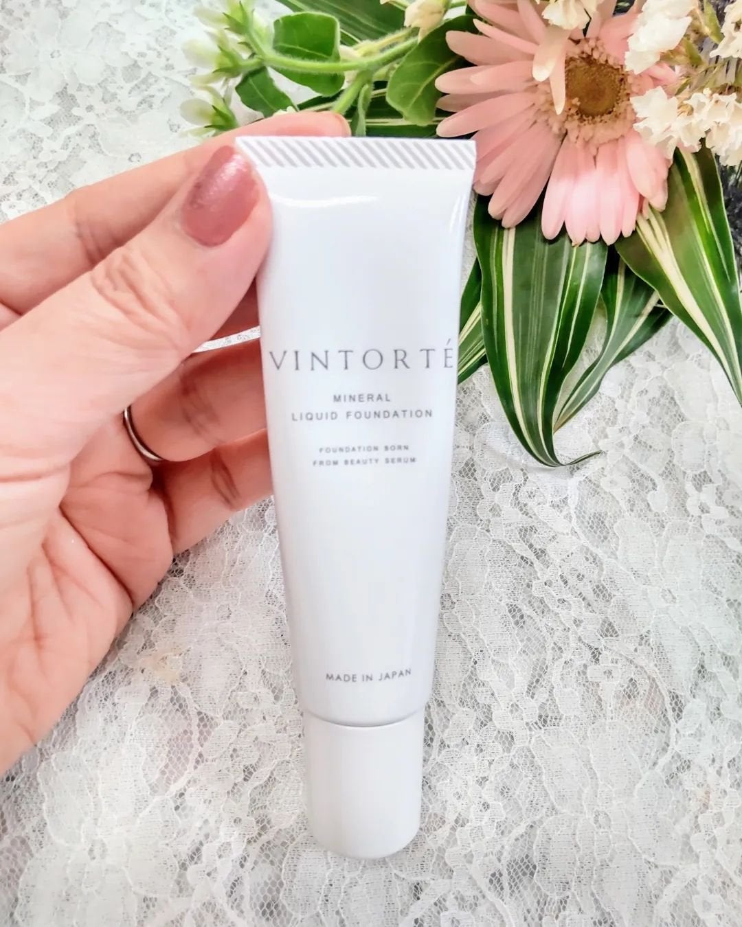 美容液ミネラルリキッドファンデーション/ヴァントルテ/リキッドファンデーションを使ったクチコミ(2枚目)