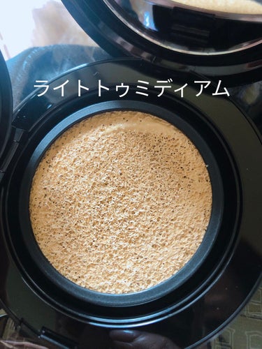 インテンシブ スキン セラム クッション ファンデーション 04 ライトトゥミディアム/BOBBI BROWN/クッションファンデーションの画像