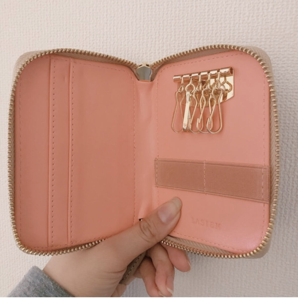 ジューシーラスティングティント/rom&nd/リップティントを使ったクチコミ（2枚目）