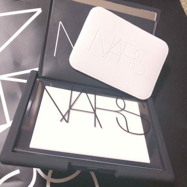 ライトリフレクティングセッティングパウダー　プレスト　N/NARS/プレストパウダーを使ったクチコミ（2枚目）