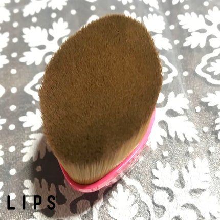 ペタル 55 ファンデーション ブラシ/shu uemura/メイクブラシを使ったクチコミ(3枚目)