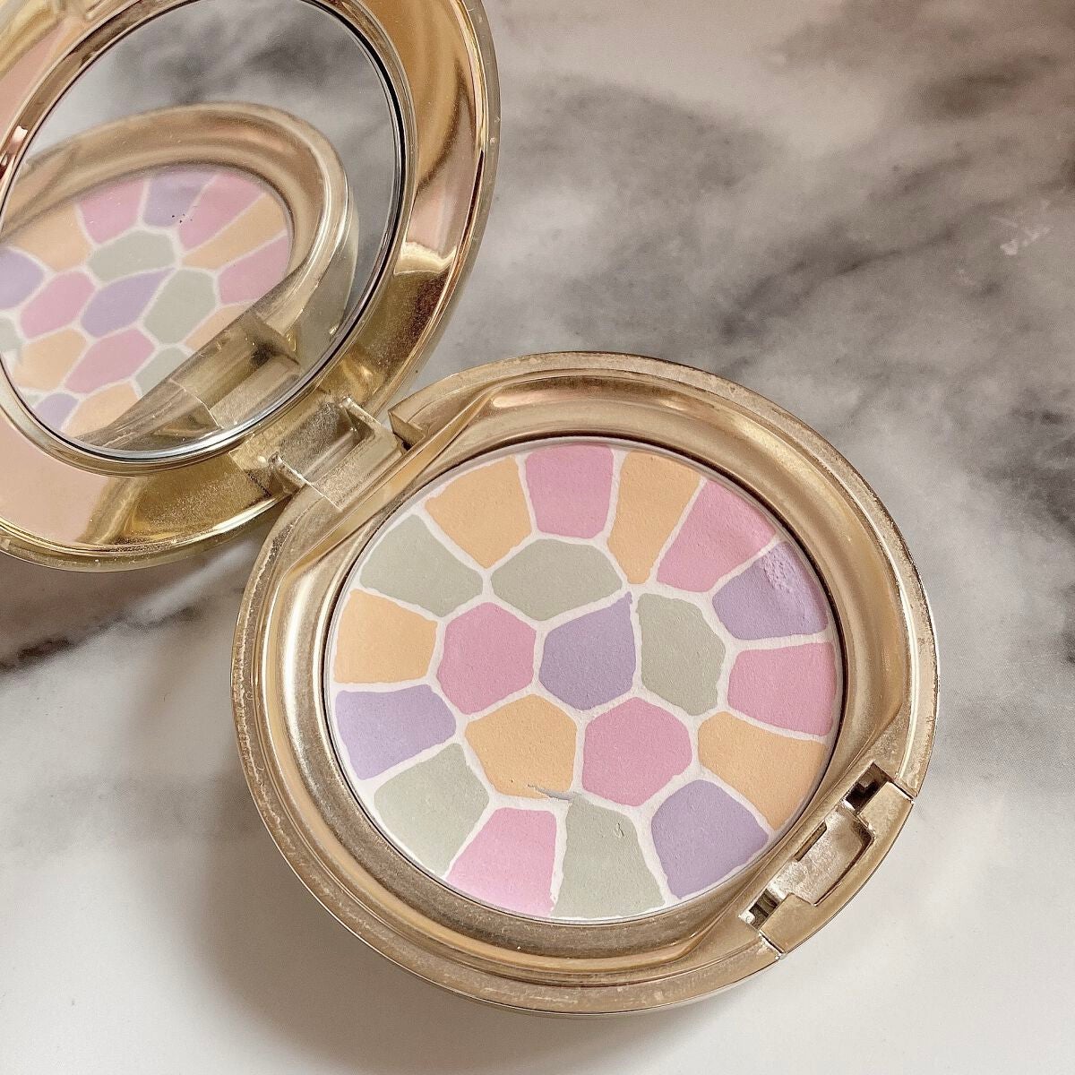 ラ プードル オートニュアンス/Elégance/プレストパウダーを使ったクチコミ(1枚目)