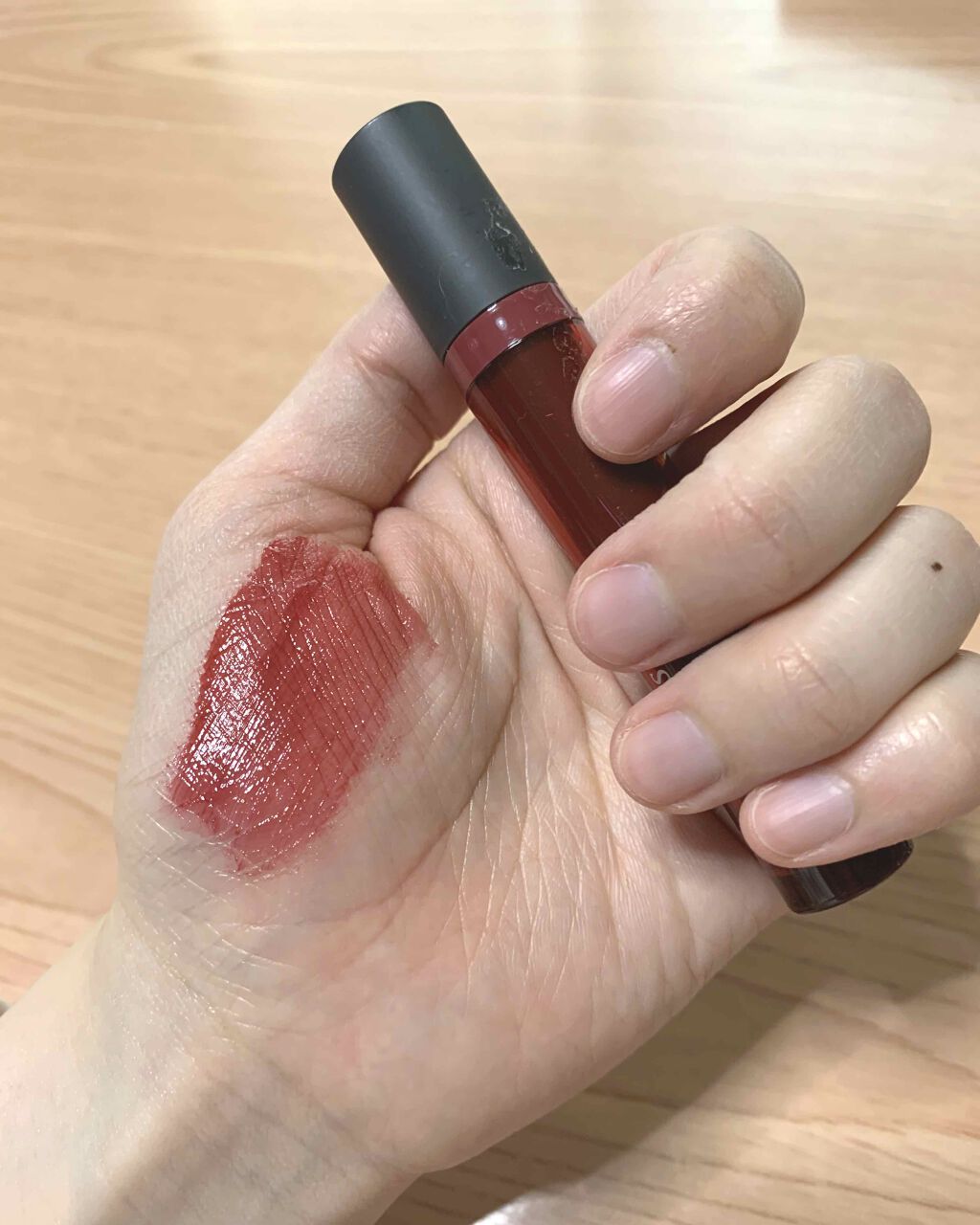 ビビッド オイルティント/innisfree/リップグロスを使ったクチコミ(3枚目)