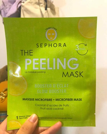 Sephora🌹

2枚買うと1枚タダ！に乗せられて購入してしまいました、、
peeling maskでカクテルの匂い？なのかな？成分ではないですが、カクテル入り！という事で少々恐る恐るでしたが使いまし