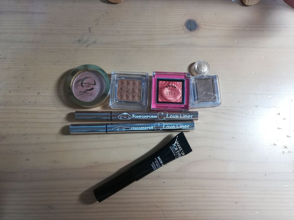 シャイニーシャドウ N/excel/単色アイシャドウを使ったクチコミ(1枚目)