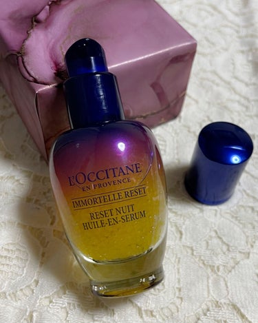 .

▶ L'OCCITANE
#イモーテルオーバーナイトリセットセラム 

一度で虜になったこちらの美容液🏵️
夜のお手入れに取り入れるだけで、寝ている間にお肌をたっぷりのうるおいで満たしてくれる、な