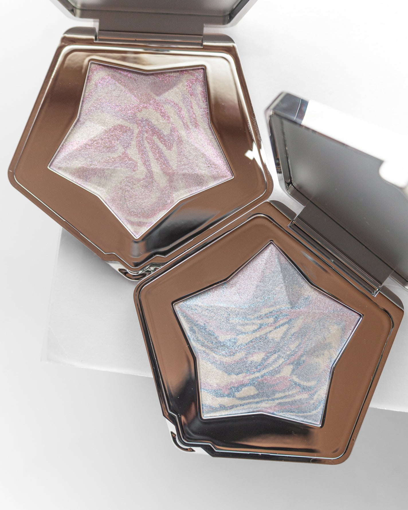 スターダストダイヤモンドハイライトパウダー/PERFECT DIARY/パウダーハイライトを使ったクチコミ(1枚目)