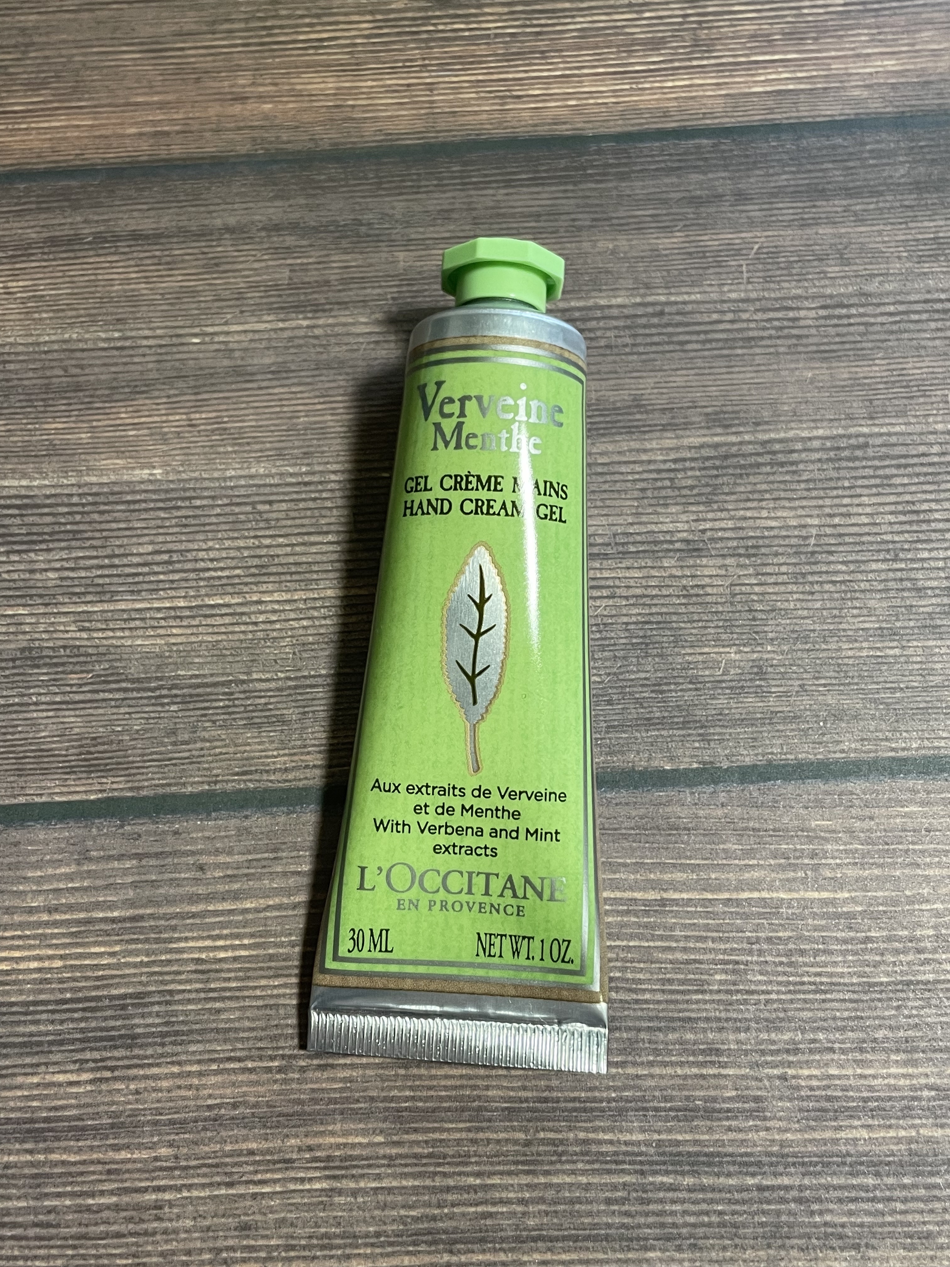 ミントヴァーベナ ソルベハンドクリーム/L'OCCITANE/ハンドクリームを使ったクチコミ（1枚目）