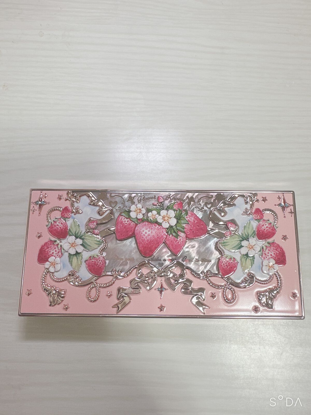 ストロベリーロココ アイシャドウパレット/FlowerKnows/アイシャドウパレットを使ったクチコミ(1枚目)