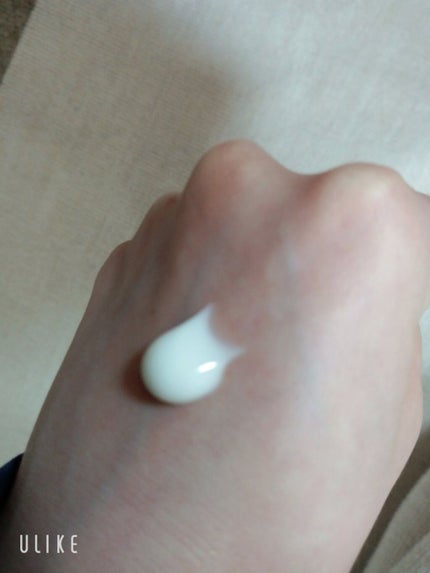 フォーザエフ 薬用 リンクルクリア ハンド UV /ナリスアップ/ハンドクリームを使ったクチコミ(2枚目)