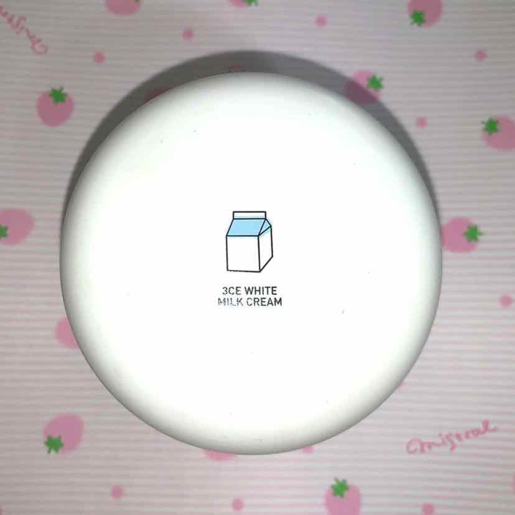 WHITE MILK CREAM/3CE/フェイスクリームを使ったクチコミ(1枚目)