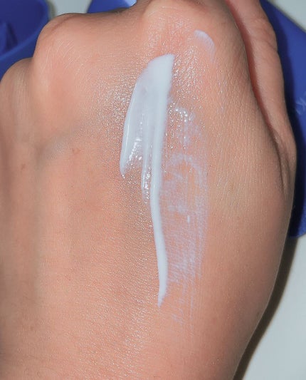 クリアウェルネス UVエッセンスジェル/雪肌精/日焼け止めジェルを使ったクチコミ(4枚目)