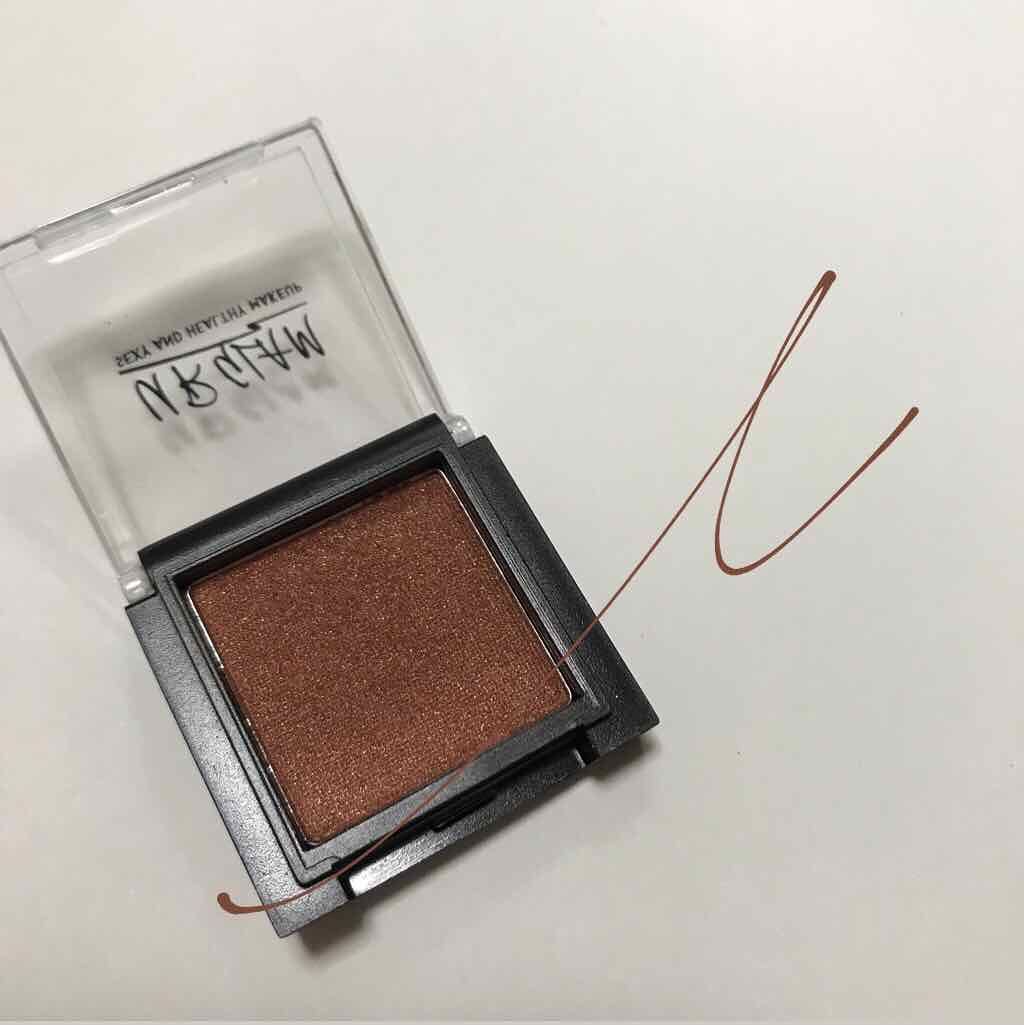 UR GLAM　SELECT EYES/U R GLAM/単色アイシャドウを使ったクチコミ（2枚目）