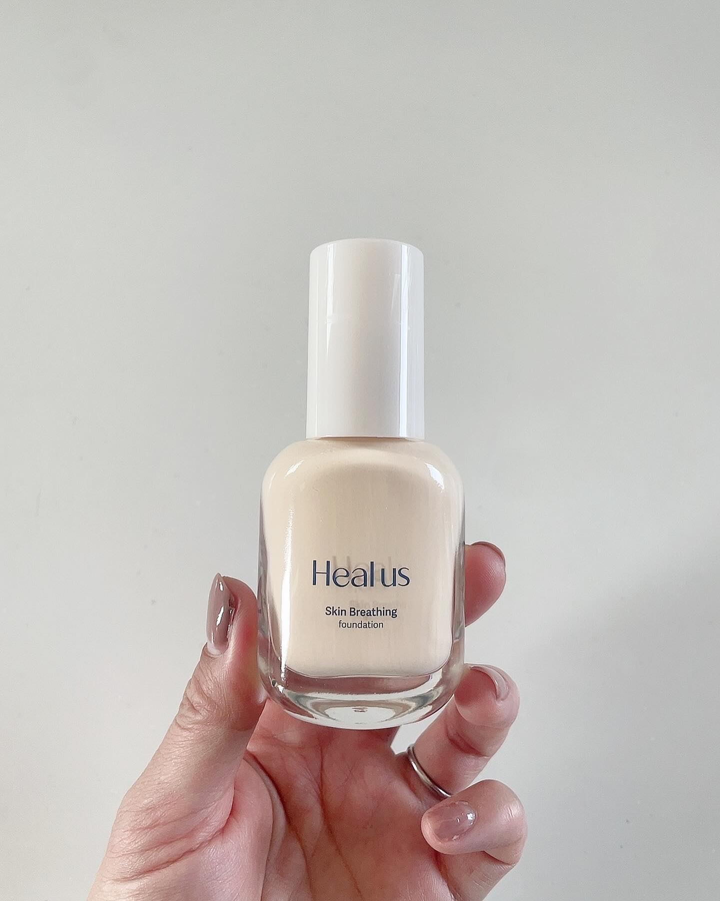 Healus Skin  breathing foundation Glowのクチコミ「Healus
スキンブリージングファンデーション(GLOW)♡

肌が呼吸をするように軽くて快.....」（2枚目）