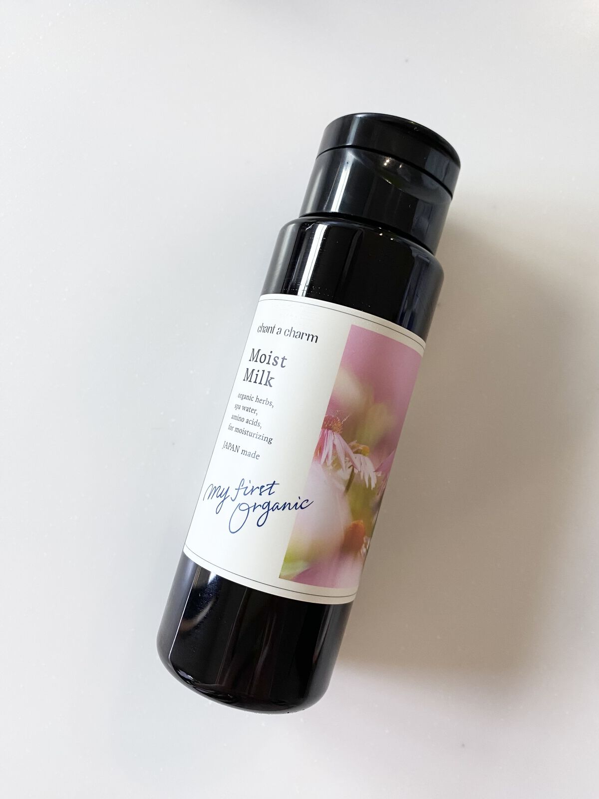 chant a charm  モイスト ミルクのクチコミ「chant a charm
初購入です✨✨

乳液が欲しかったのでこちら使ってみることに。
パ.....」（1枚目）