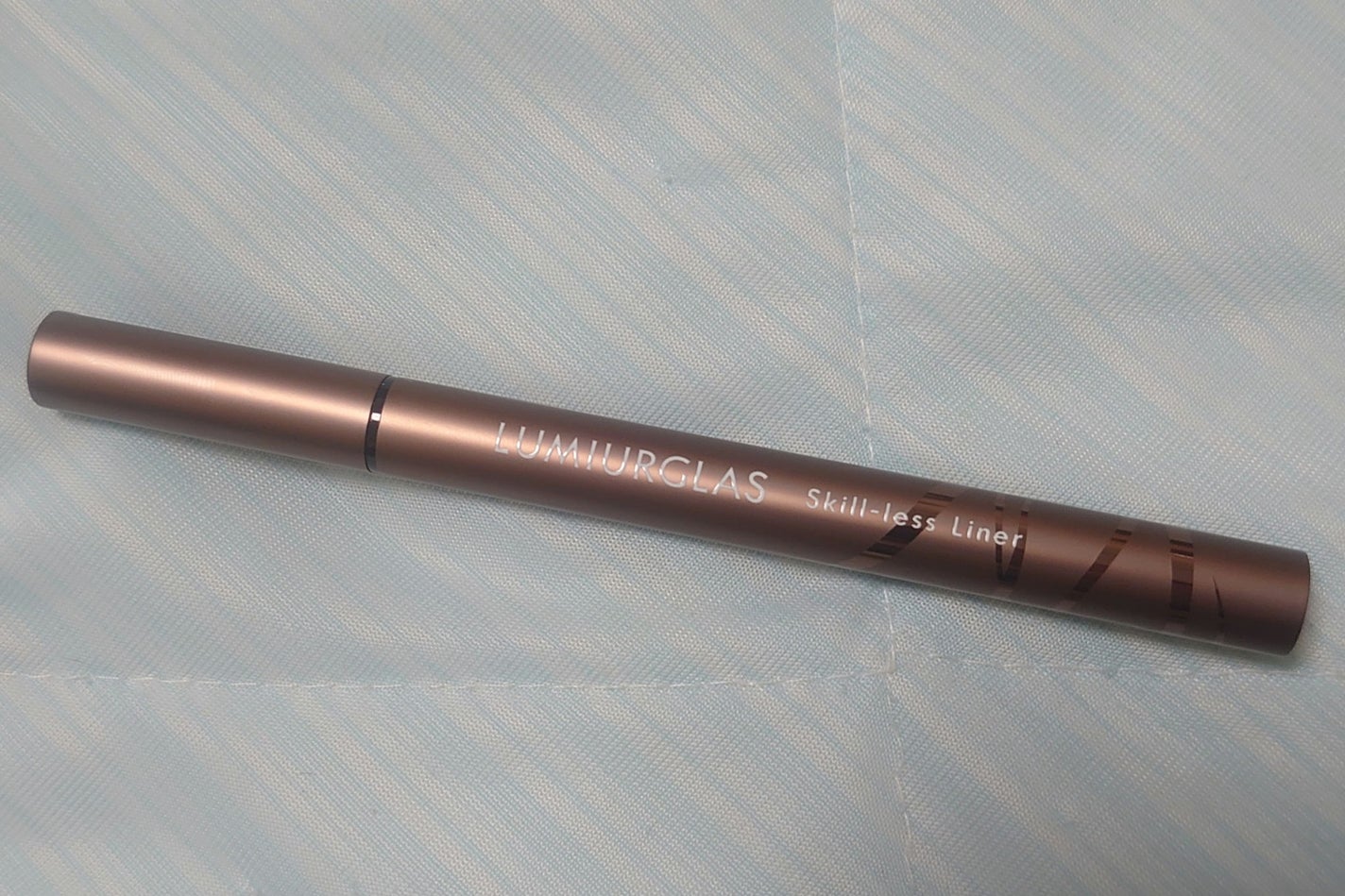 スキルレスライナー/LUMIURGLAS/リキッドアイライナーを使ったクチコミ(2枚目)
