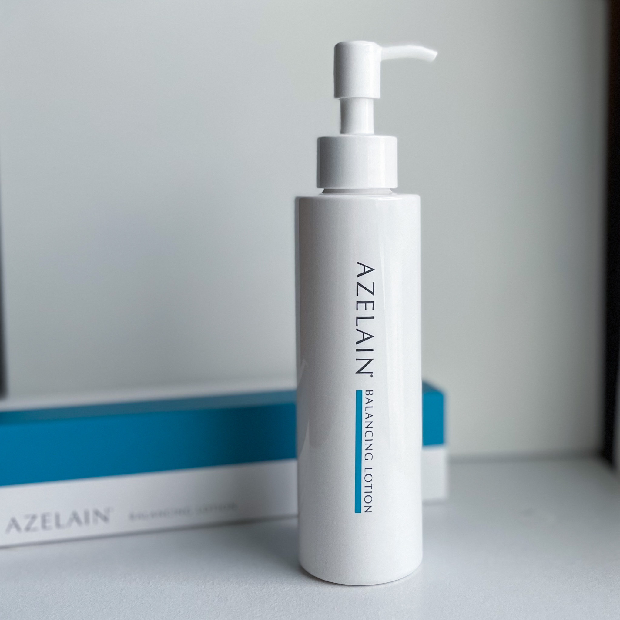 AZELAIN AZLAIN　化粧水　AZバランシングローションのクチコミ「モニターキャンペーンでいただきました。

かなりサラッとしたとろみが全くない水のようなテクスチ.....」（1枚目）