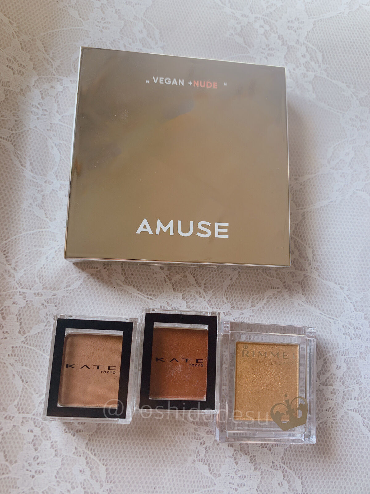 プリズム パウダーアイカラー 032 マンゴーゴールド/リンメル ロンドン/単色アイシャドウを使ったクチコミ（2枚目）