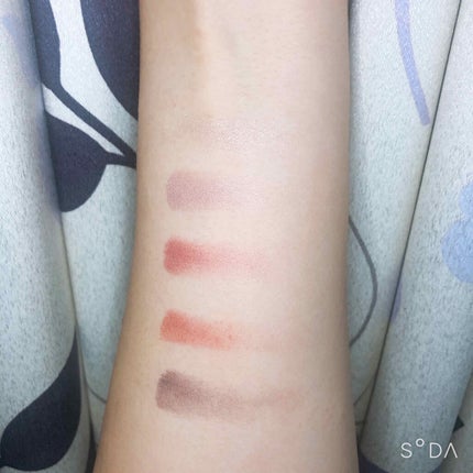 【旧品】パーフェクトスタイリストアイズ/キャンメイク/アイシャドウパレットを使ったクチコミ(4枚目)