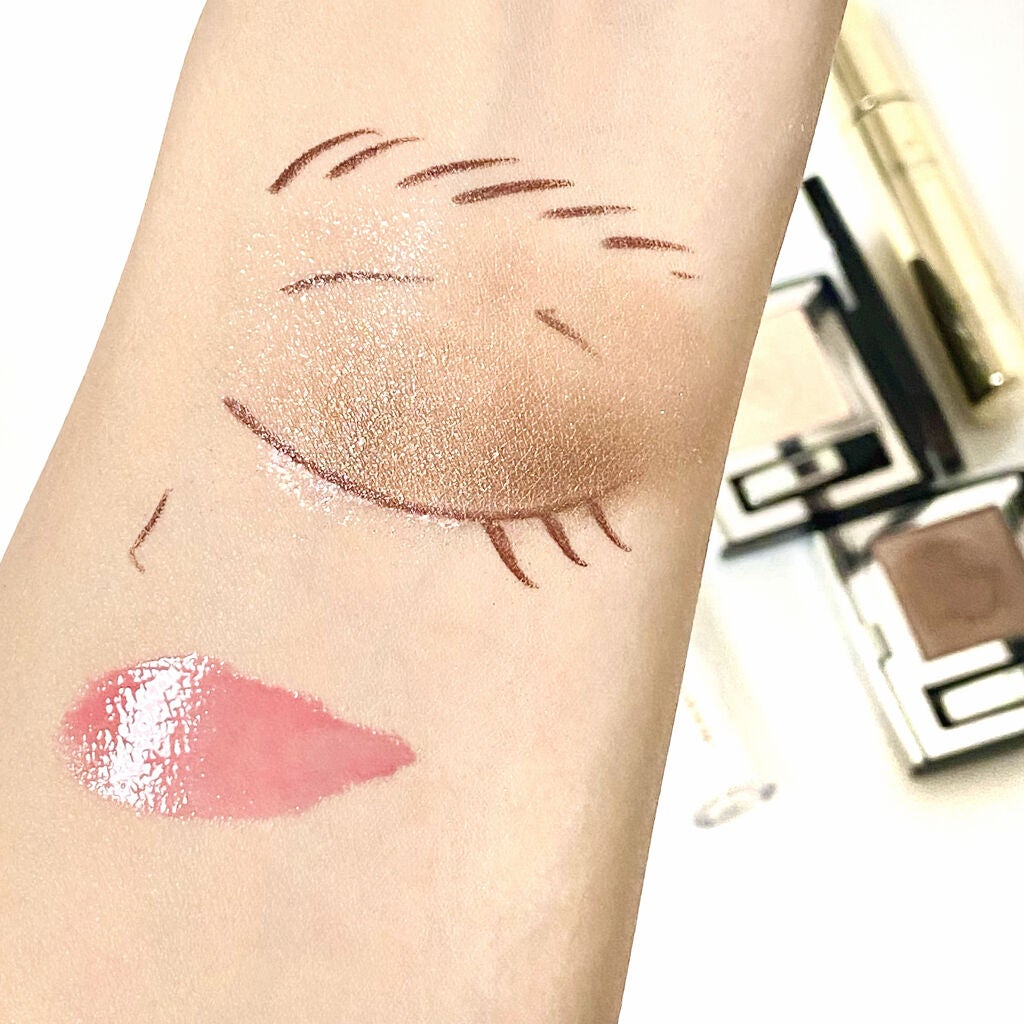 エレガンス リクイッド ルージュ ビジュー/Elégance/口紅を使ったクチコミ(2枚目)