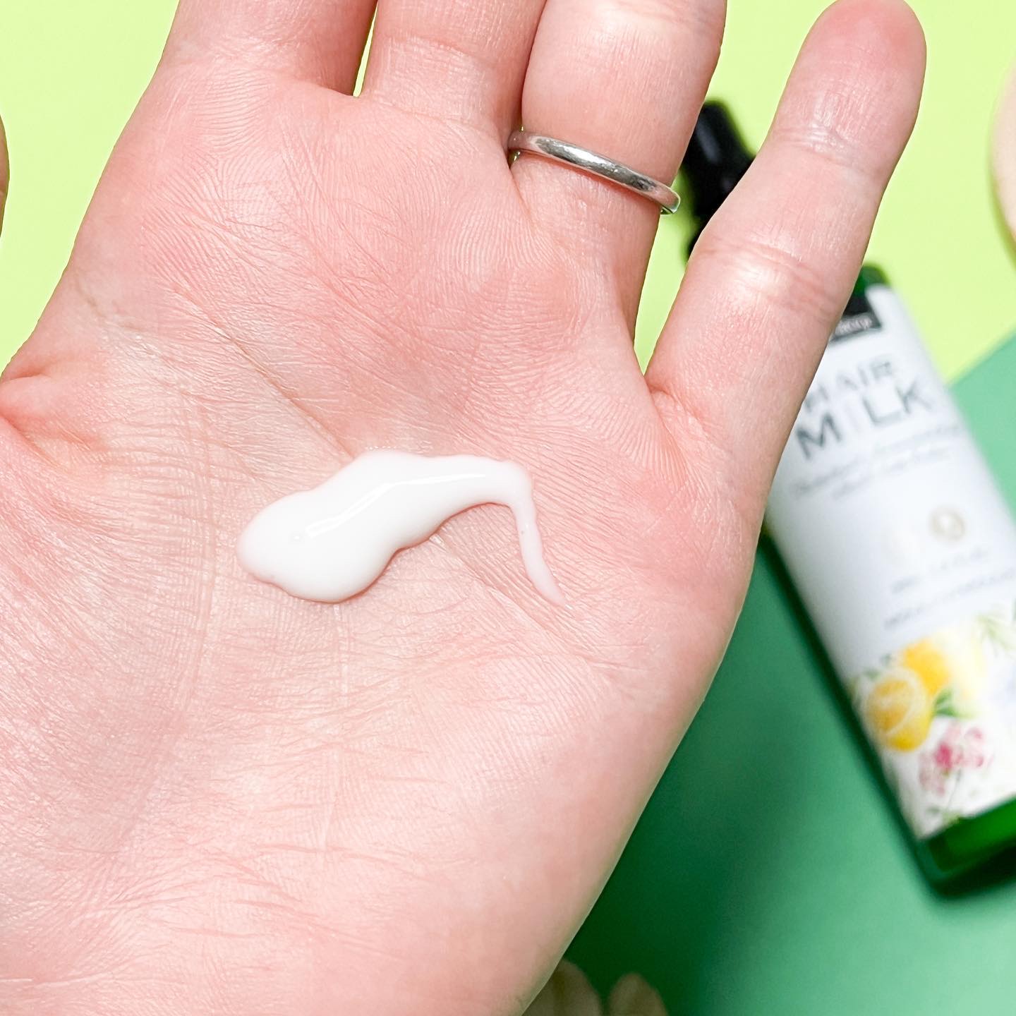 ツヤ髪ミルク/ネイチャーディープ /ヘアミルクを使ったクチコミ（3枚目）