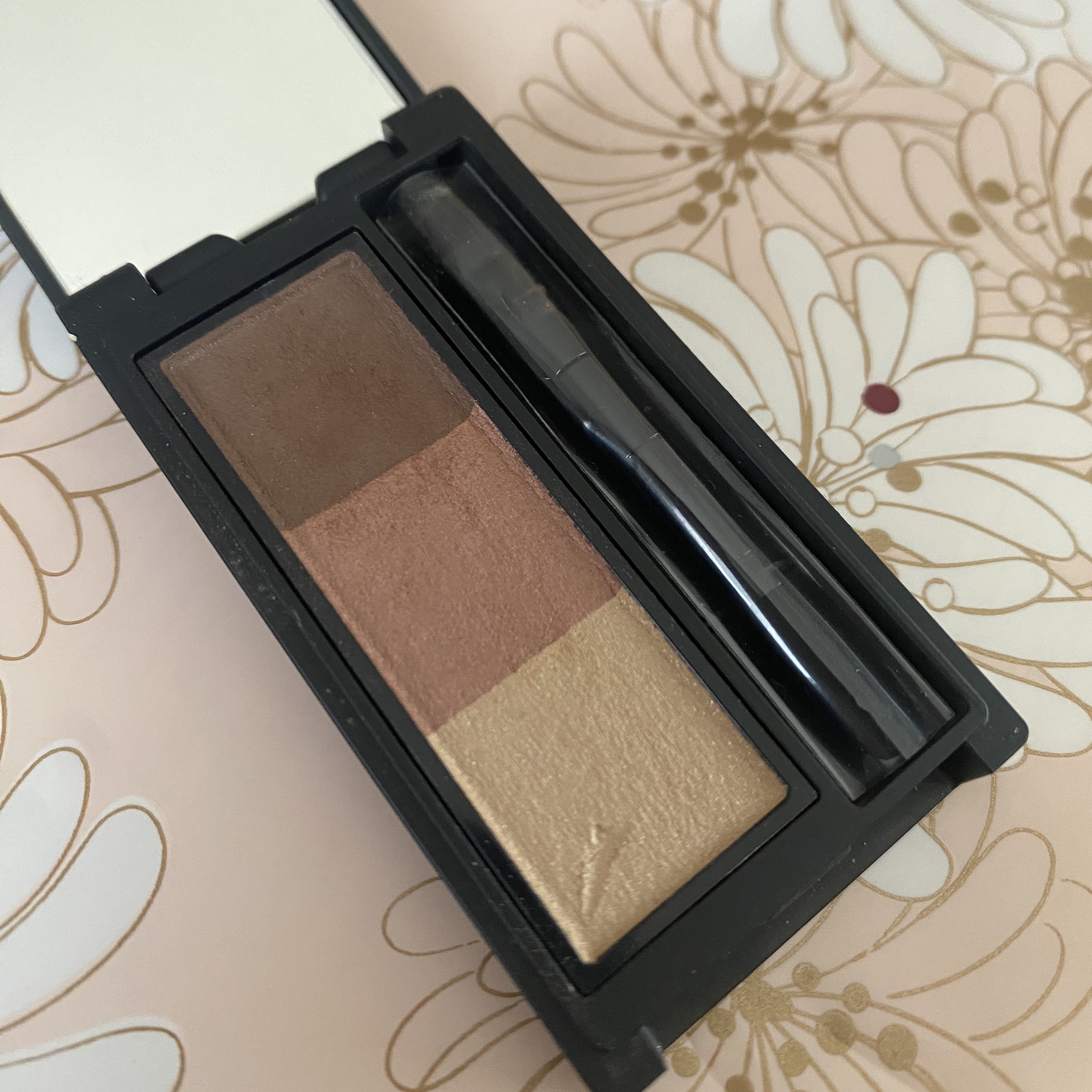 セルヴォーク インディケイトアイブロウパウダー 02 ピンクブラウン/Celvoke/パウダーアイブロウを使ったクチコミ（2枚目）