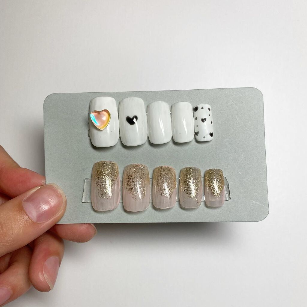 チャマ on LIPS 「【nailチップ】シンプルかつオシャレにネイルチップで可愛くな..」(1枚目)