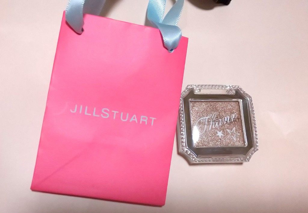 アイコニックルック アイシャドウ/JILL STUART/単色アイシャドウを使ったクチコミ(3枚目)