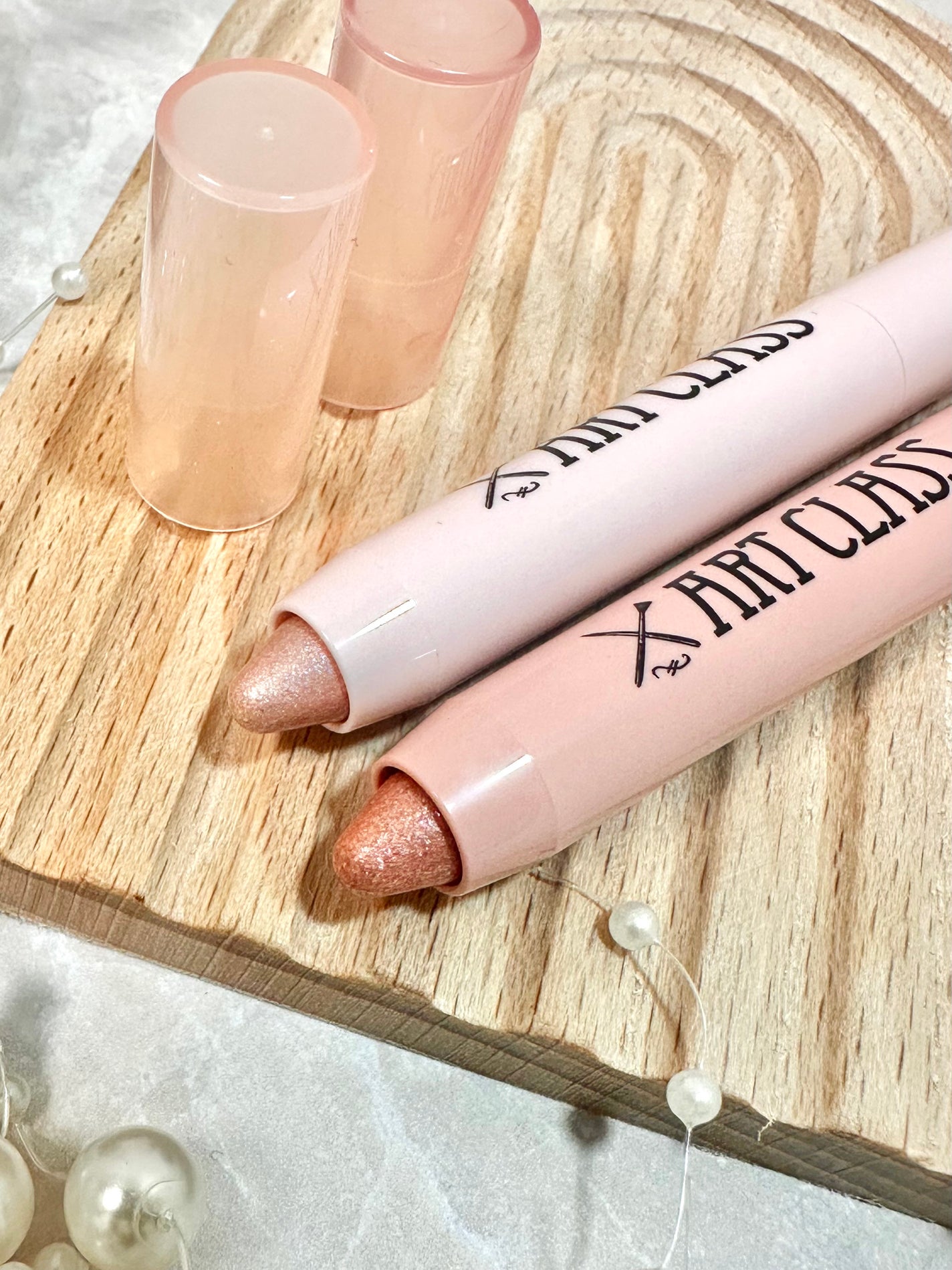 *みぃこ* on LIPS 「フェイスコントゥアリングパウダーが人気の《toocoolfor..」(2枚目)