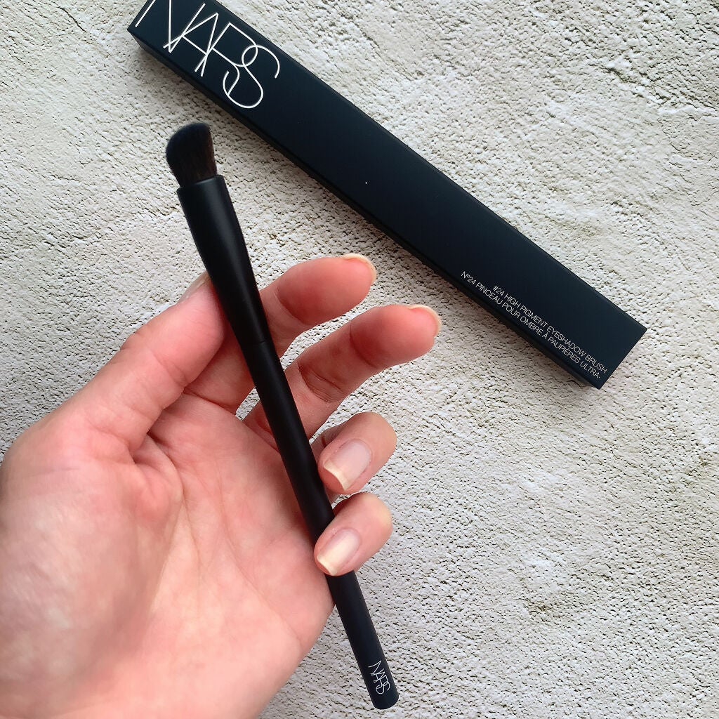 ハイピグメントアイシャドーブラシ #24/NARS/メイクブラシを使ったクチコミ(4枚目)