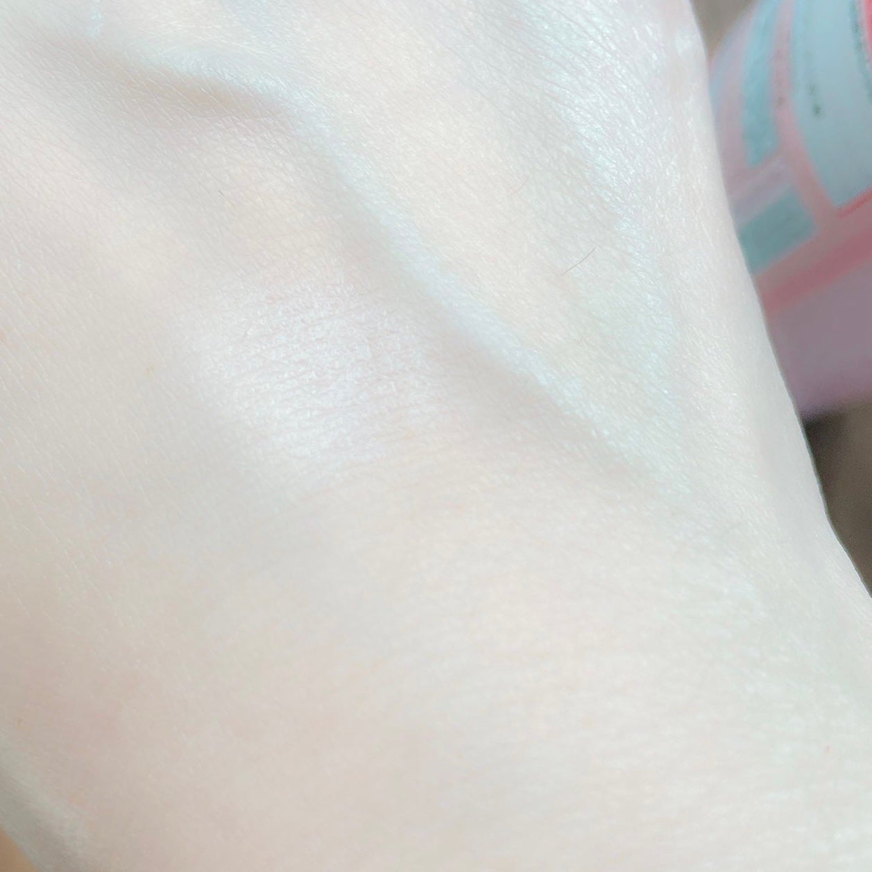 パウダースプレー(フローラルブーケ)/エージーデオ24/デオドラント・制汗剤を使ったクチコミ(6枚目)